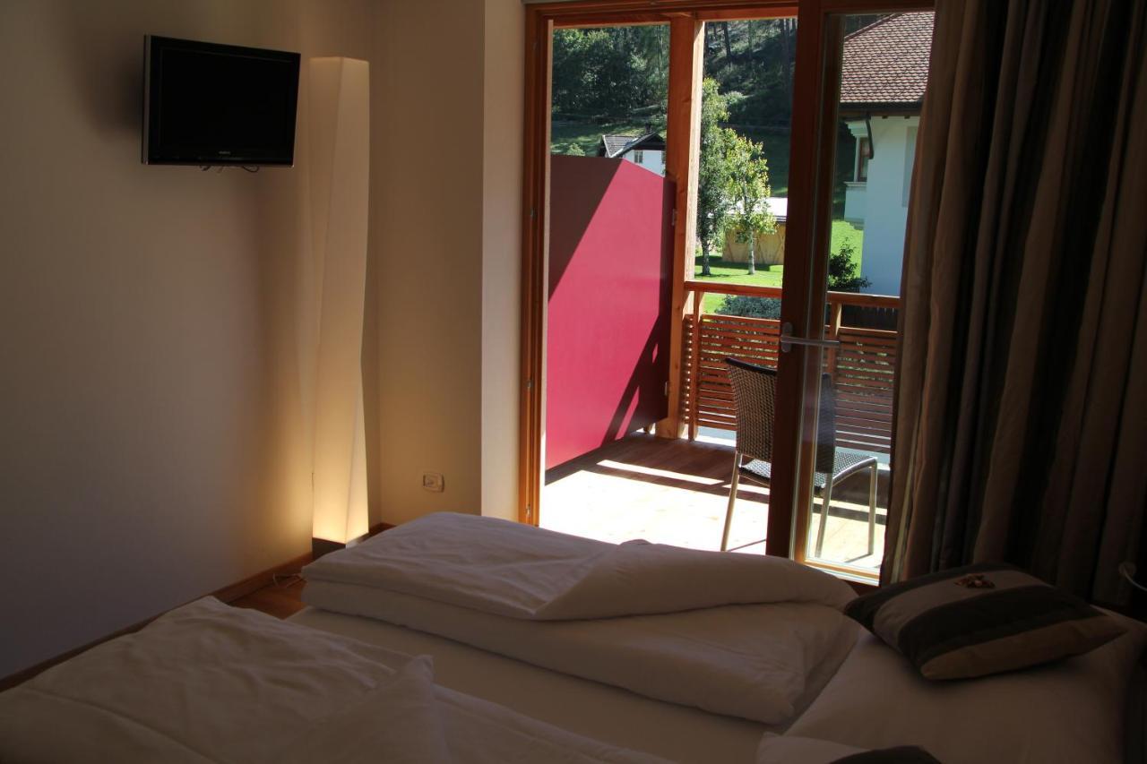 Garni - Hotel Am Burghuegel San Candido Zewnętrze zdjęcie