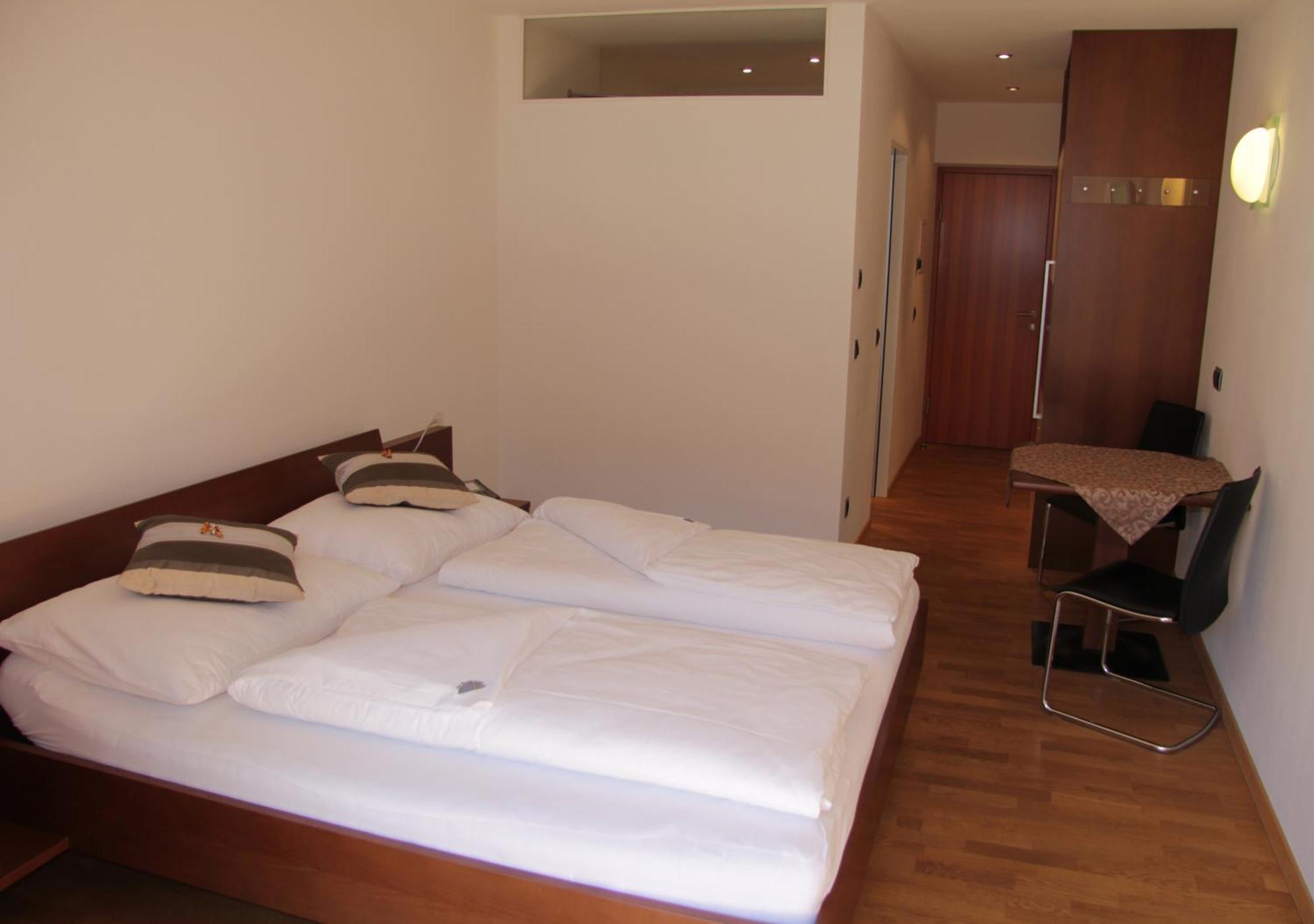 Garni - Hotel Am Burghuegel San Candido Pokój zdjęcie
